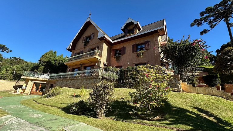 Mansão dos Alpes em Campos do Jordão